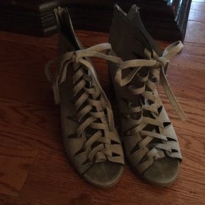 Soda booties